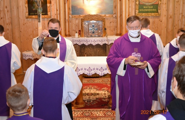 2021.02.17-Środa Popielcowa – Msza św. z poświęceniem popiołu i posypaniem głów