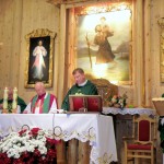 Powitanie Proboszcza Ks. Dariusza Tomkiela
