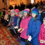 Poświęcenie książeczek dzieci przygotowujących się do I komunii świętej.