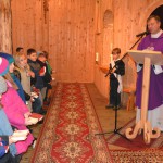 Poświęcenie książeczek dzieci przygotowujących się do I komunii świętej.