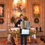 Koncert kolęd w wykonaniu Macieja Miecznikowskiego