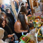Dekoracje Wielkanocne-przygotowane przez młodzież oazową i scholę parafialną