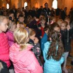 Poświęcenie różanców dzieciom  przygotowujących się do I Komunii Świętej