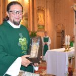 Podziękowanie ks. Danielowi za posługę duszpasterską w parafii św. Krzysztofa
