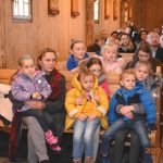 Jasełka wystawiane przez dzieci i młodzież pod kierownictwem ks. Adama