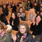 Jasełka wystawiane przez dzieci i młodzież pod kierownictwem ks. Adama