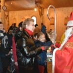 Spotkanie dzieci ze Św. Mikołajem