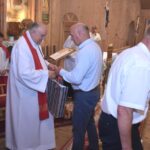 Podziękowanie ks. Henrykowi za posługę kapłańską w naszej parafii