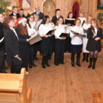 Koncert kolęd w wykonaniu chóru parafialnego i scholi dziecięco-młodzieżowej